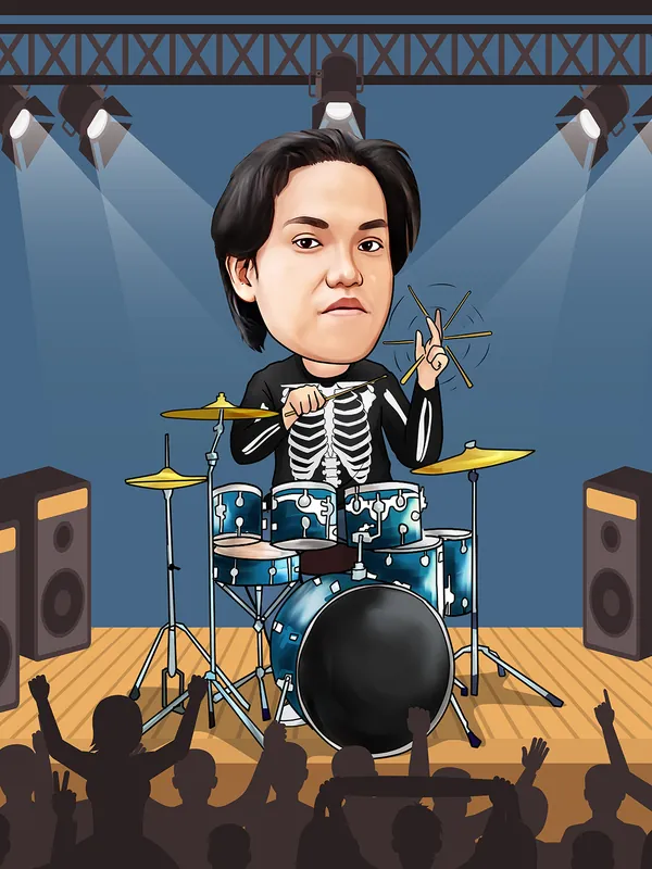 Karikatur pria berambut panjang mengenakan baju hitam bermotif tulang rusuk putih, memainkan drum biru metalik dengan tangan kanan sambil tangan kiri terangkat membentuk gestur damai, dengan latar panggung konser bersorot lampu putih dan kerumunan penonton berbayang di bagian bawah.